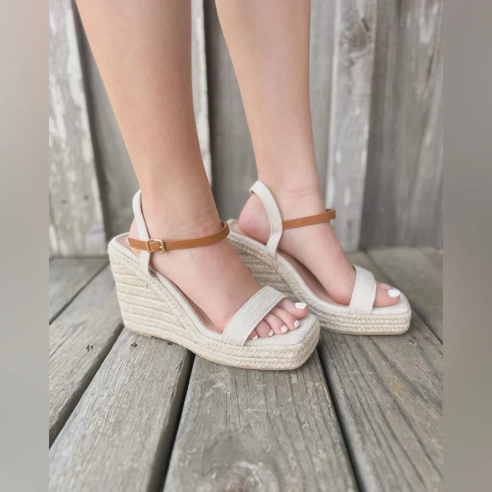 New York & Company Women's Unita Platform Wedge Sandal Natural/Tan